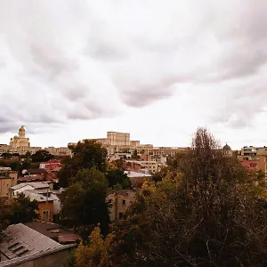 Apartament B, Bucureşti