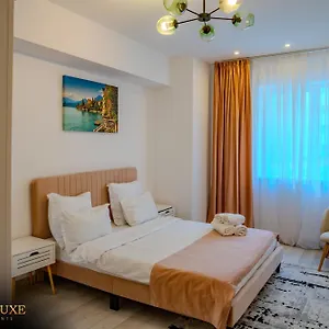 Apartament Yamaluxe - Pink & Gold With Many Facilities, Bucureşti