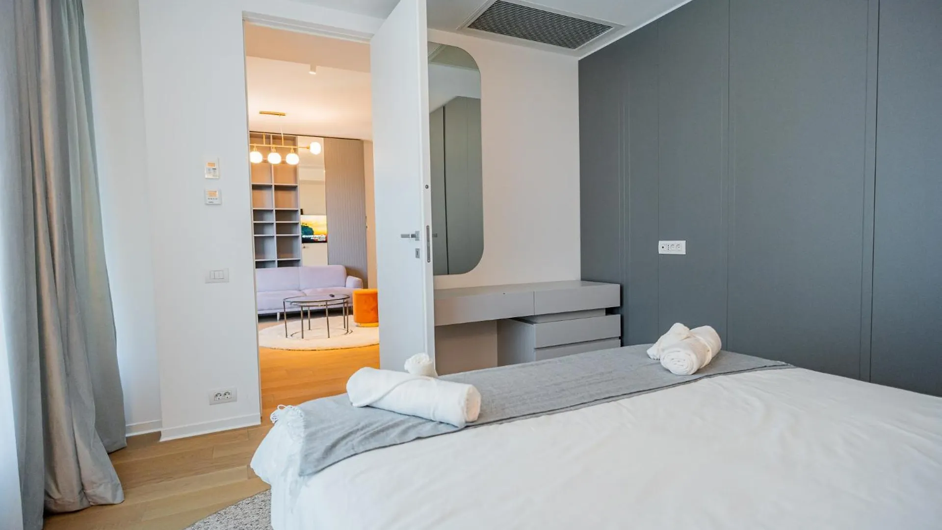 Oneunited Apartment Bucureşti 0*,  România